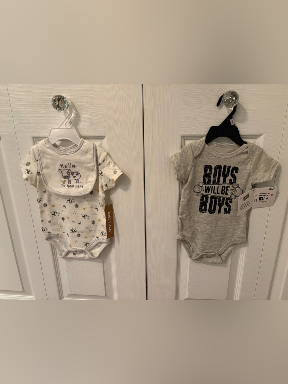 Bundle of 2 Short-Sleeve Baby Onesies Sizes 6-9 mo (Gray) & 9 mo. (White). NWT